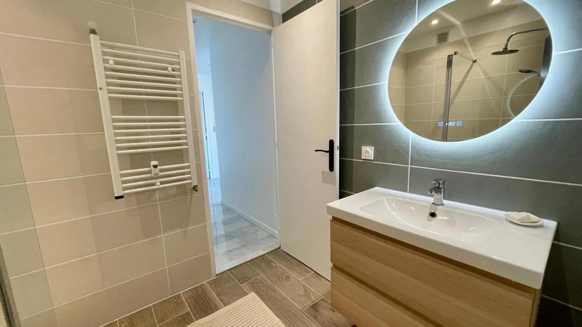 Bright Appartment With View Cagnes-sur-Mer